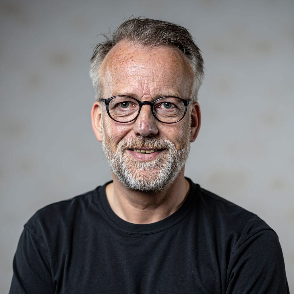 Martin Seraphin 02 Web Profilbild Martin Seraphin - Inhaber SERAWEB